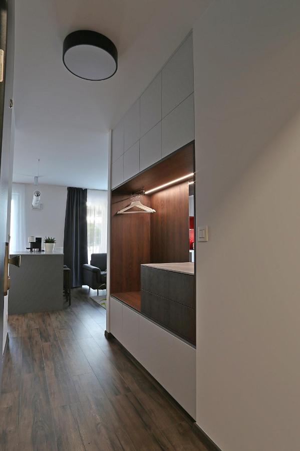 Modern Apartment Near The City Centre Urban Pozsony Kültér fotó
